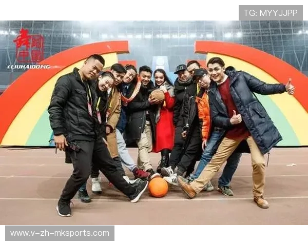 “中超开幕式盛大举行，球迷期待满满”，中超 开幕式